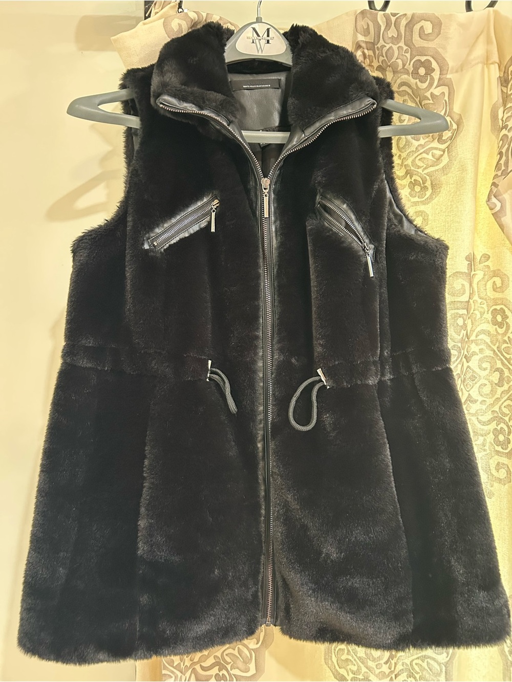 WHBM Faux Fur Zip-Front Vest - Black